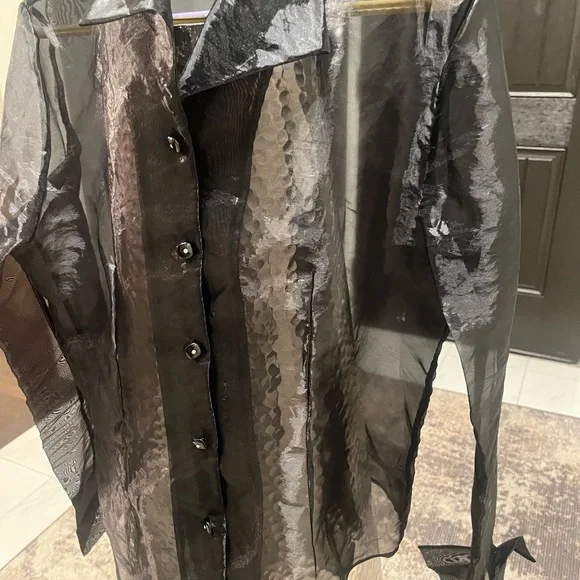 Nygard collection sheer black size 14 evening blouse with cuffs Beautiful sheer - Picture 11 of 16